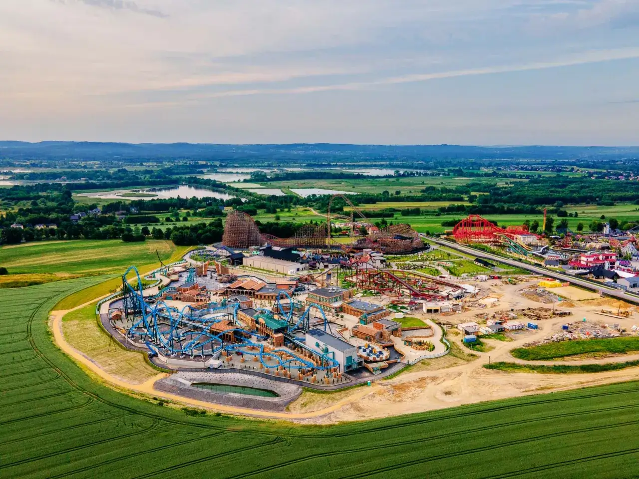 Zdjęcie Zatorland czy Energylandia? Poznaj prawdę o parkach rozrywki w Zatorze